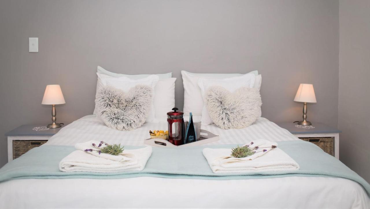 Three Feathers Cottages Langebaan Εξωτερικό φωτογραφία