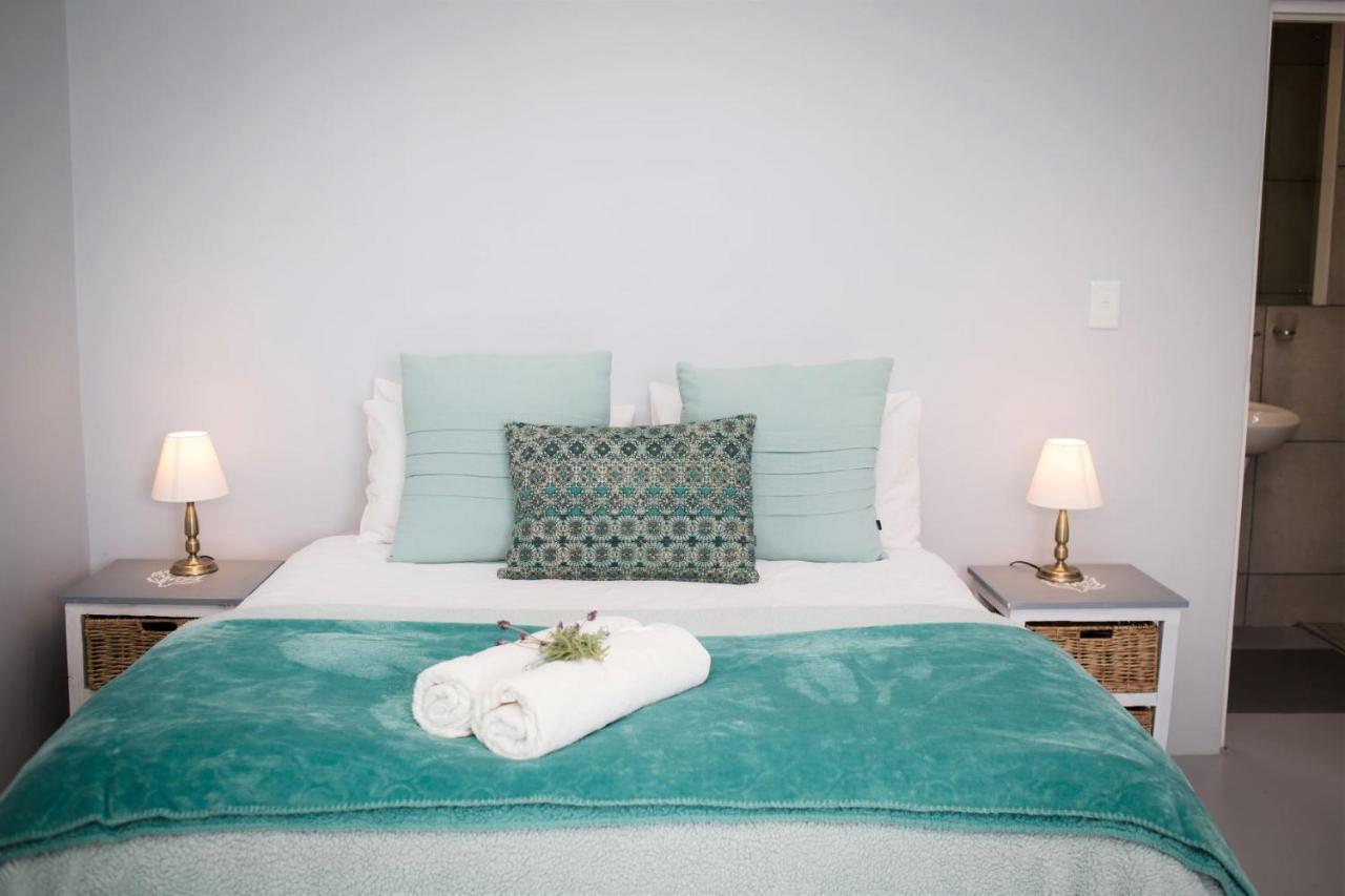 Three Feathers Cottages Langebaan Εξωτερικό φωτογραφία
