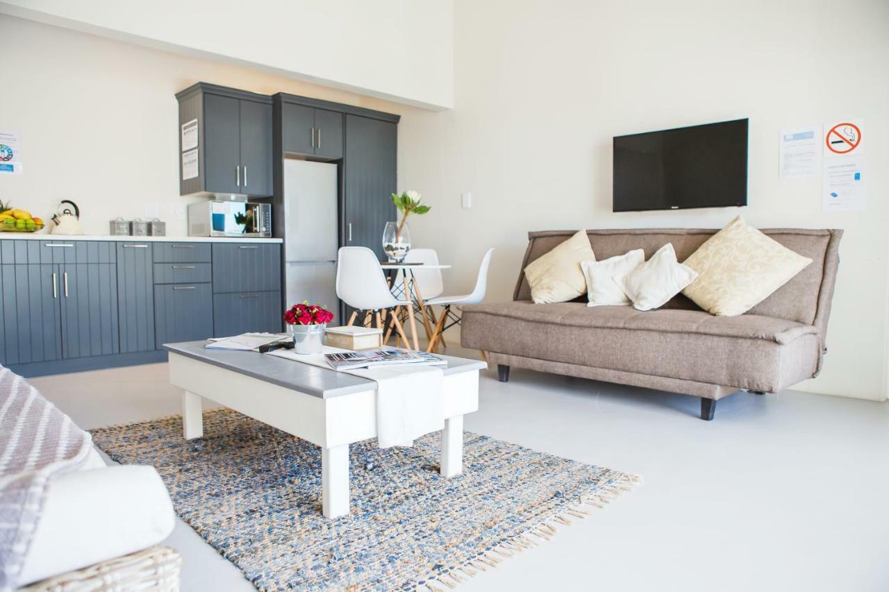 Three Feathers Cottages Langebaan Εξωτερικό φωτογραφία